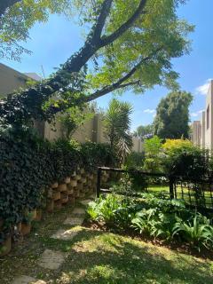 Melrose Atholl Townhouse 1 - 5