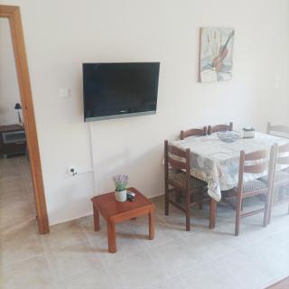 GH AXD quiet apartment with yard - 5
