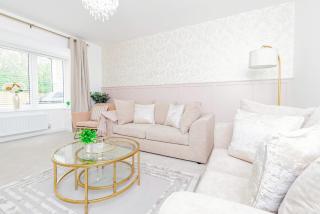 Stylish 3 Bedroom Home Perfect for Families - Bicester - 3