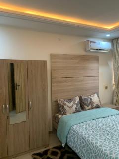 Eagle Nest Apartment and Hotel - 1