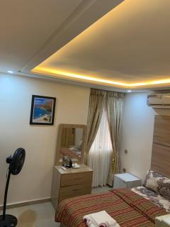 Eagle Nest Apartment and Hotel - 6