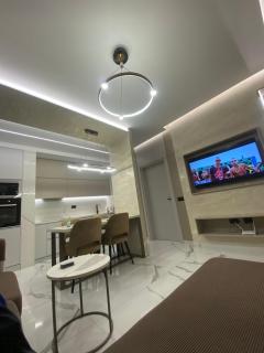 Merxhan`S Apartment - 1