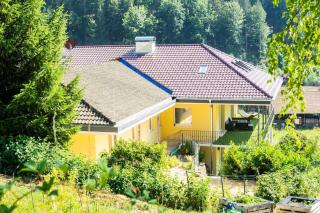 Whirlpool, Billiard, Sauna! Ferienhaus Lacher - 0