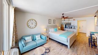 Island Inn Beach Resort - 7