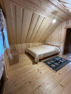 Petrashiv Cottage Behind the River - Volovets - 5