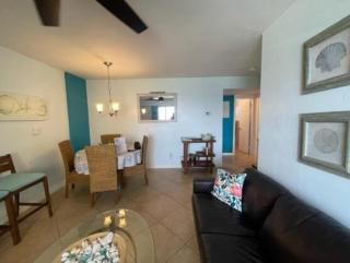 Modern Beachfront Suite at Hollywood Broadwalk - Hollywood - 3