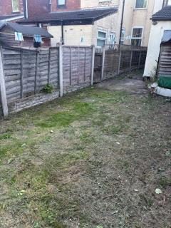 Cozee 2-bed home in WV11 nr New Cross Hospital M6 & M54 - 4