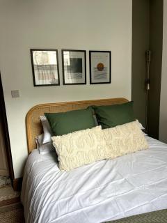 Rufloreo Flats 1 - central gem - Buxton - 7