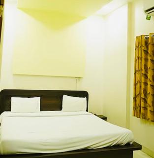 RADHIKA INn - 1