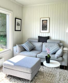 Charming Seaside Home with Fjord Views - Asker - 1