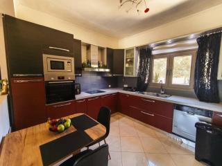 Atlas Mansion-4 Bedroom Home - Gouvia - 4