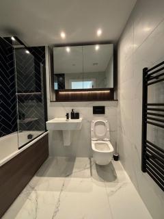 The Banks - Private Modern 2-Bed Skyline Apartment Manchester Central - 1
