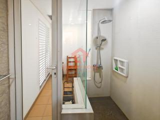 Luxury 1BR Royale Springhill Private Lift - 8