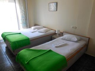 Hotel Dias Apartment - Makrýgialos - 6