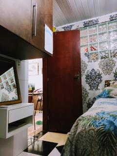 QUARTO EM CASA FAMILIAR - 6