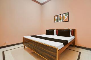 SPOT ON Famous Lodge - Raipur - 8