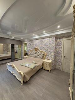 Luxury Apartments with Mtatsminda and Funicular Views - 3