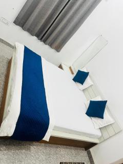 RADHIKA INn - 6