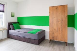 Livemore24 - Apartment 1 in Duisburg WLAN - Smart-TV - 24-7 Check-in und Küche - 7