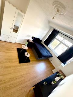 Western House - Dagenham - 2