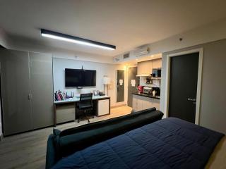 UNU Loft Ibirapuera: piscina, academia, vista cinematográfica. - São Paulo - 1