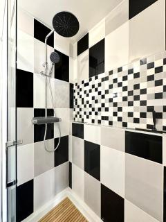 Logement entier climatisé Grangeroux 5 mn du Centre National de Tirs - 9