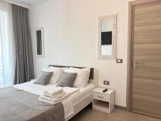 Alezzi Fancy by the Beach Pool and Spa - 7