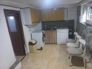 Cozy Basement - 1