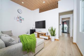 Modern 3BR Beach Villa, Karaoke, Rooftop bar, BBQ - Danang - 7