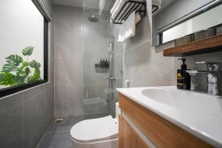 Modern 3BR Beach Villa, Karaoke, Rooftop bar, BBQ - Danang - 4