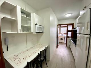 Apartamento à 50 metros da Rua Torta - 3
