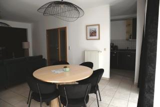 Stylish City Apartment with 2BR - 8