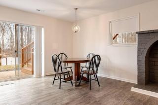 The Baldwin Flat - furnished for long-term stays - Warrenton - 0