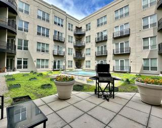 Cozy Downtown Loft with Balcony - 2
