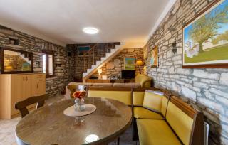 2 Bedroom Gorgeous Home In Buje - Buje - 7