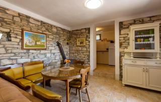 2 Bedroom Gorgeous Home In Buje - Buje - 6
