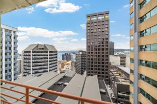 Top Floor - Secure Parking - Great Location - Quiet - City Ciew - 6