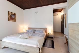 Apartments and Rooms PREKA - 2