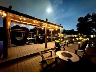 Dockside Oasis & Private Beach - Hot Tub - Jet Ski - 8