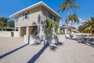 Surf Riders home - 4