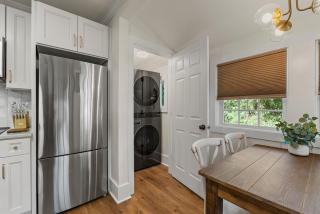 Pinky's Palace Cozy Bungalow - 2