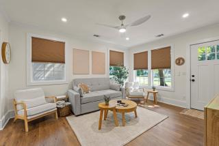 Pinky's Palace Cozy Bungalow - 0