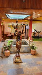 Golden Hill Parker Hotel - Elmina - 9