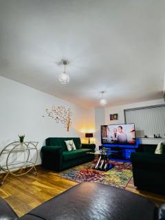 Luxury Holiday Apartments - Manchester - 5