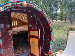 2 Guests - Pet Friendly - Traditional Gypsy Vardo - 1