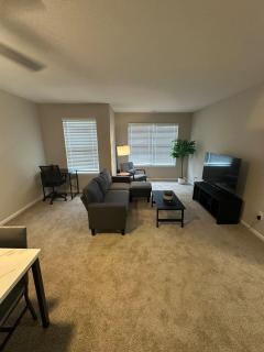 Relax & Work Cozy 1 BR Apt - 6