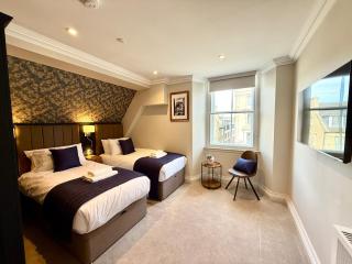 Central Edinburgh Prime Luxury 3 bed - 6