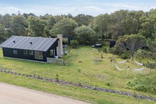 Renovated Holiday Home, Sea View, 50M To Beach - Tjørneholm - 9