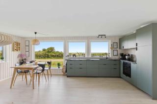 Renovated Holiday Home, Sea View, 50M To Beach - Tjørneholm - 4