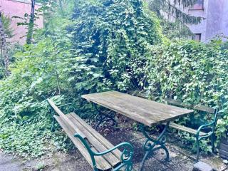 Stylish 4 Bedroom Apartment with Free Parking - Vienne - 1
